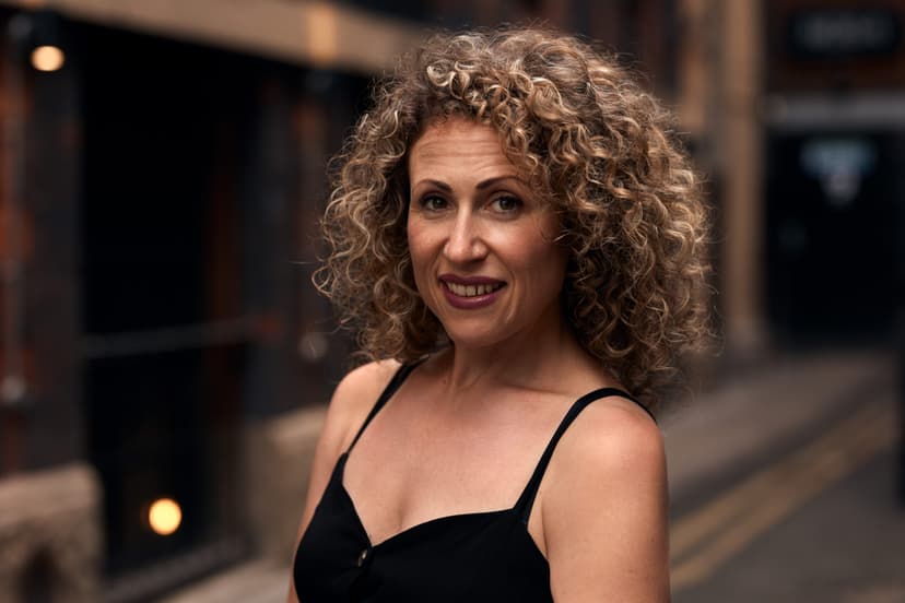 Top 10 Funniest Female Comedians In UK 2026