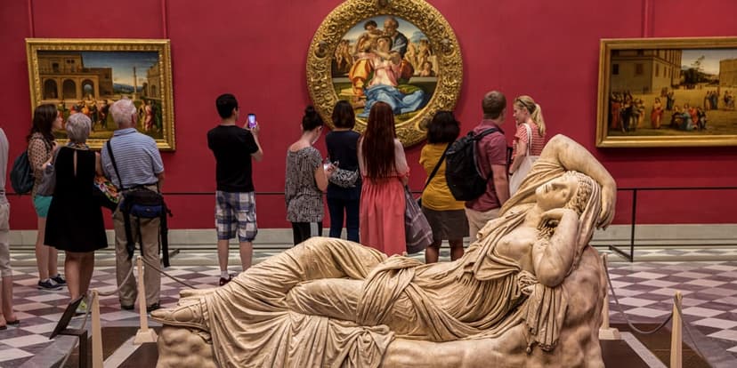 Top 10 Best Galleries In The World 2026: Experience Art Like Never Before