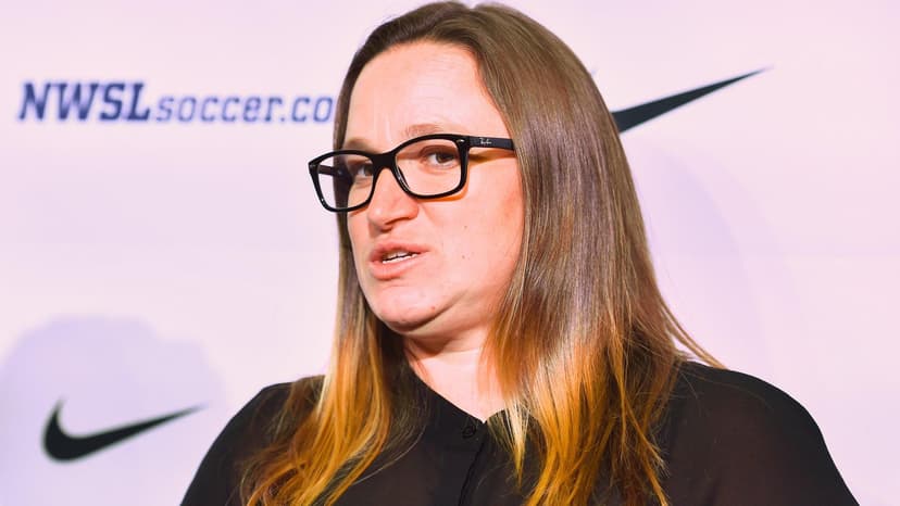 Top 10 Best Female Soccer Coaches In The World 2025