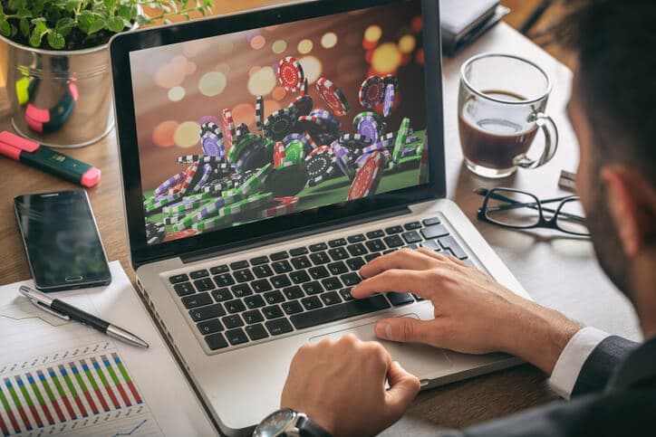 Affiliate Marketing in Gambling: How to Earn Passive Income in 2025