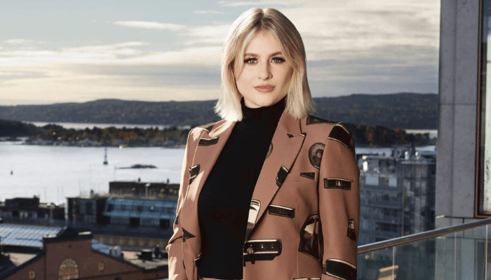 Top 10 Youngest Richest Females In The World 2025