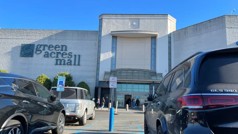 The Biggest Malls In New York 2026: Your Ultimate Shopping Guide