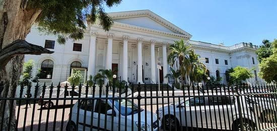 Top 10 Biggest Libraries In Africa 2025