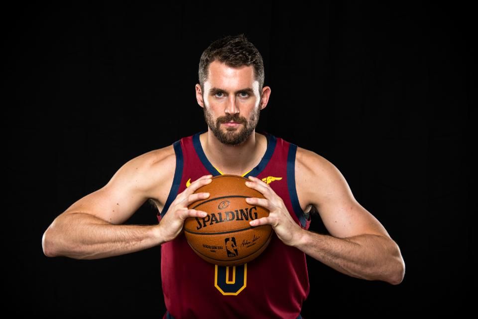 Top 10 hottest NBA players: LeBron James to Kevin Love, here are the hunks  you can't take your eyes off