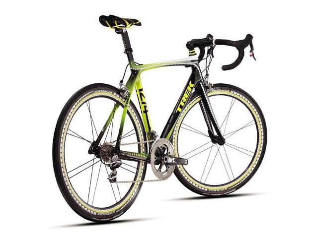 Kaws trek sale madone